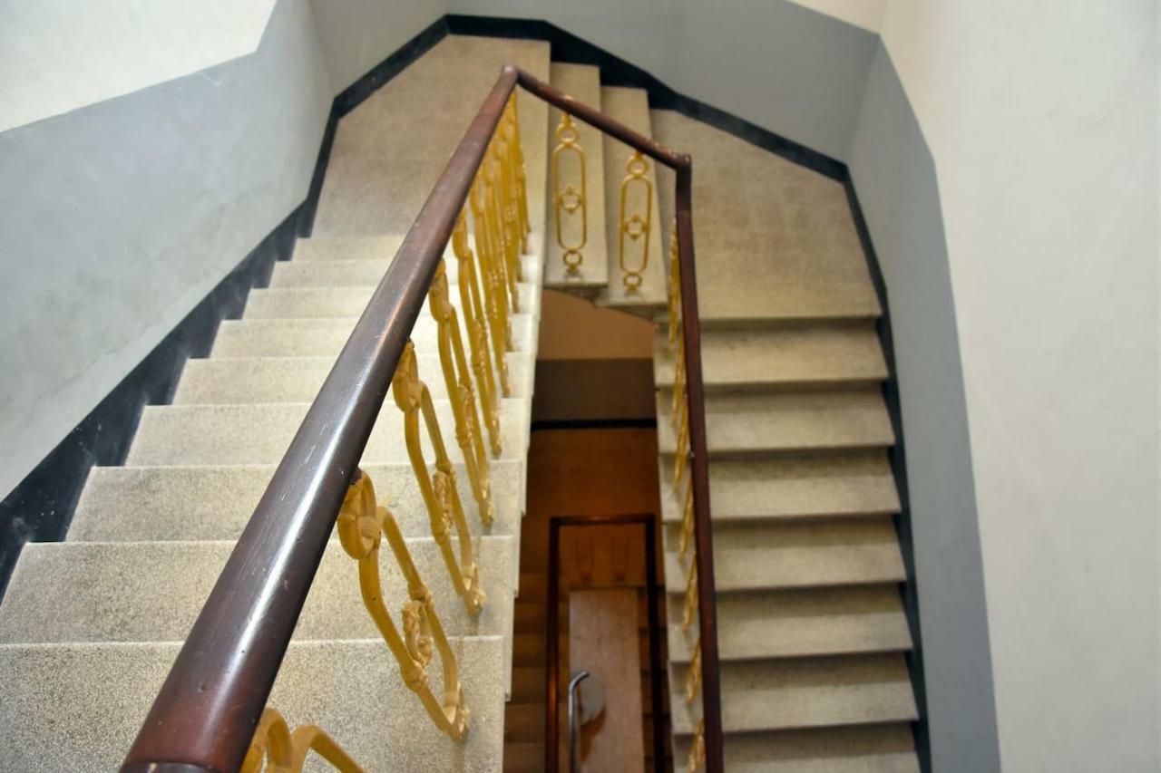 Apartamento Piazza Arnolfo 1932 Colle di Val d'Elsa Exterior foto